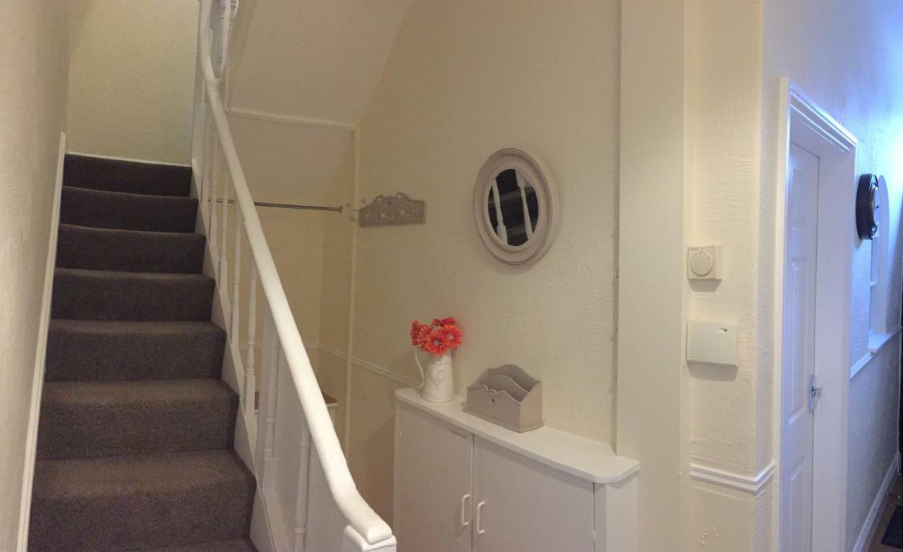 Browns Holiday Cottage Filey Exterior foto