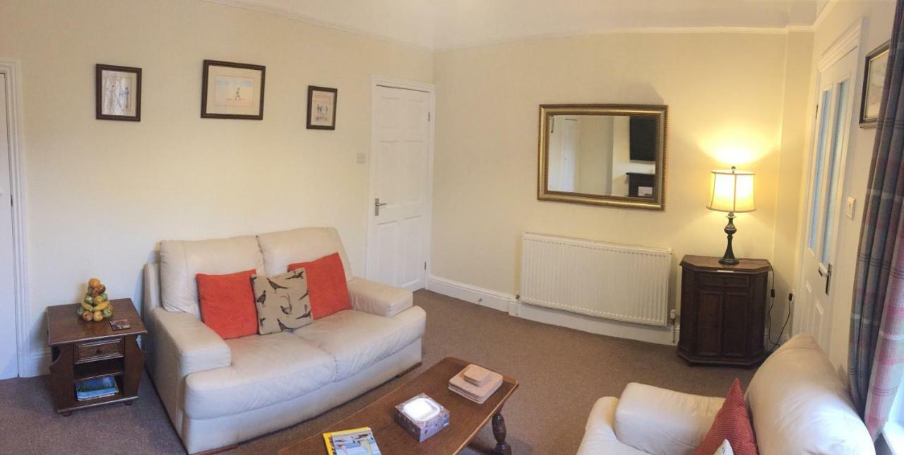 Browns Holiday Cottage Filey Exterior foto